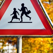 Jak bezpiecznie prowadzić podczas silnych opadów gradu? Jak bezpiecznie prowadzić podczas silnych opadów gradu?