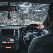 Jakie są skuteczne metody zapobiegania wypadkom związanym z zasłabnięciem za kierownicą?