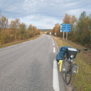 Jak przygotować się do jazdy w bezdrożach i na trudnym terenie?