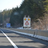 Jakie są skuteczne metody uniknięcia kolizji z pojazdami uprzywilejowanymi?