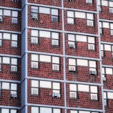 Jakie są najnowsze techniki jazdy w warunkach mgły i ich wpływ na bezpieczeństwo?